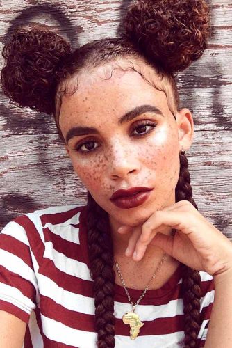 Cute Space Buns Hairstyles For Every Day Picture 1