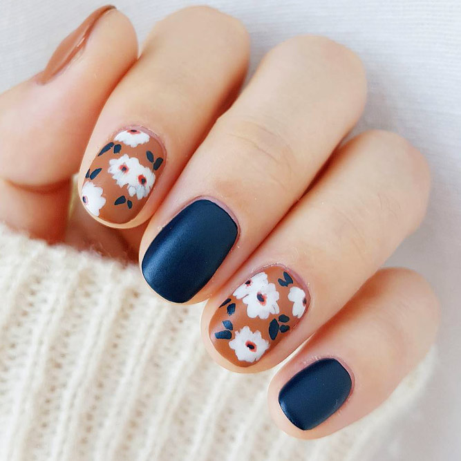 Fall Nails With Flowers Picture 3