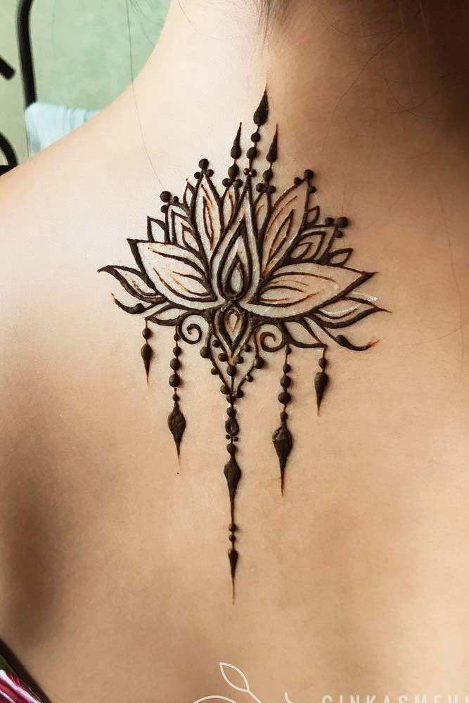 Fantastic Butterfly Henna Tattoos On Back  Imágenes españoles