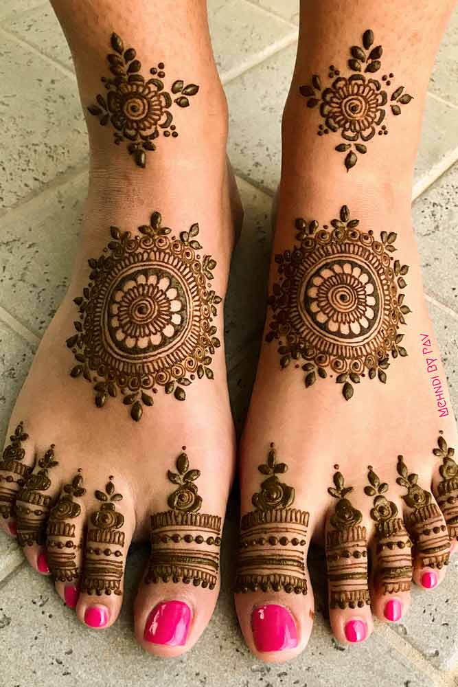 Hiral Henna's favorites | Henna designs feet, Henna tattoo designs, Henna  tattoo foot