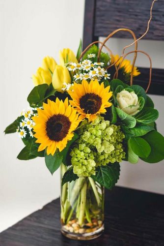 Pretty Sunflowers #sunflowers #sunflowersbouquet #yellowflowers