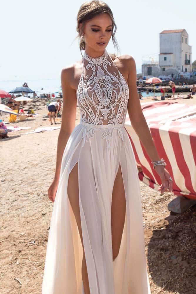 Fantastic Wedding Gown In A Boho Style #bohostyle #highneckdress