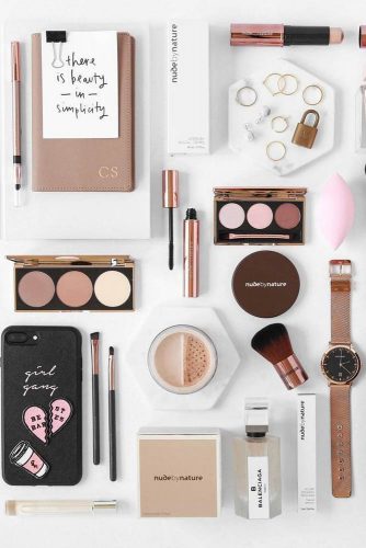 Makeup Flat Lay Idea #makeuo