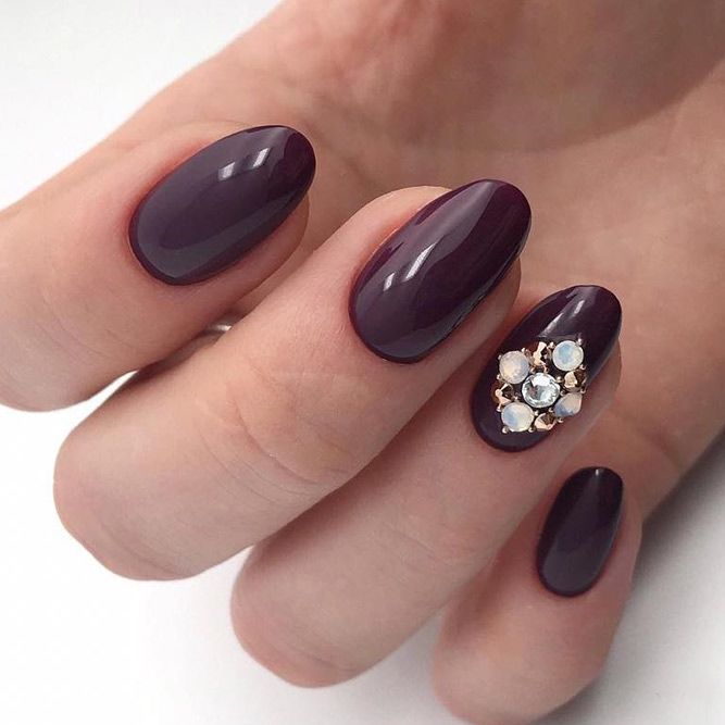 Simple Plum Oval Nails With Rhinestones #plumnails
