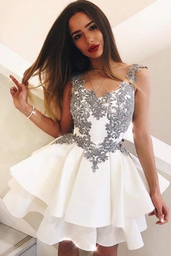 24 White Graduation Dresses Designs For Stylish Babes