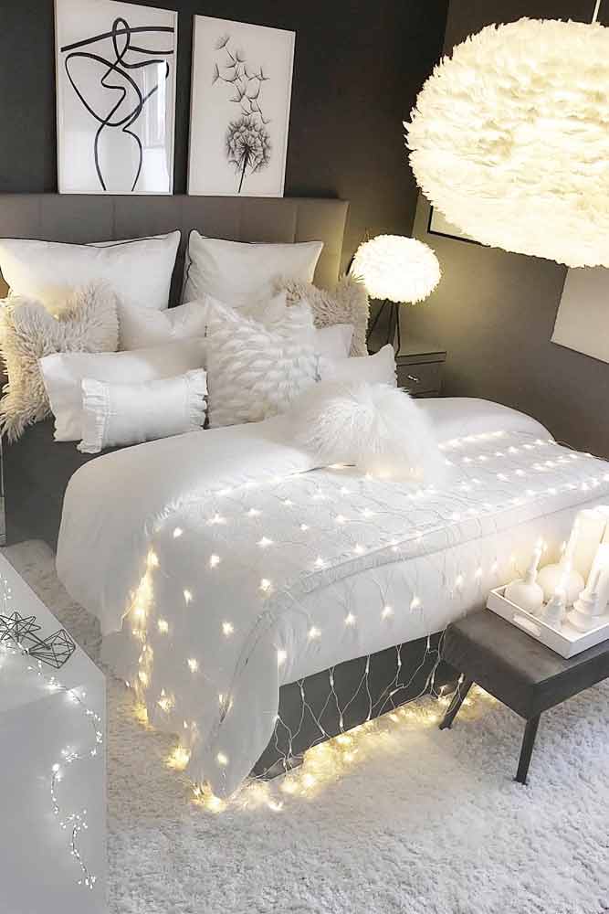 Modern White And Gray Bedroom Design With String Lights #modernbedroom