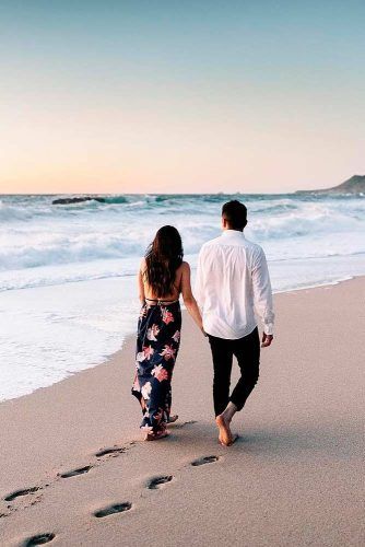 Couples beach posing ideas #fy #foryou #couple #married #photography ... |  TikTok