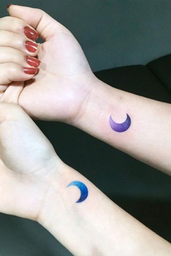 Moon Wrist Tattoo Idea For Best Friends #moontattoo