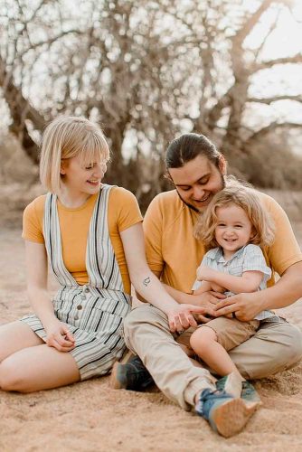 Sitting On The Outdoor #familyphotoshoot