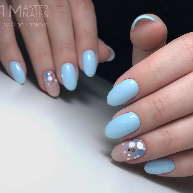 Soft Blue Vibes #ovalnails #bluenails #confettinails #kamifubuki