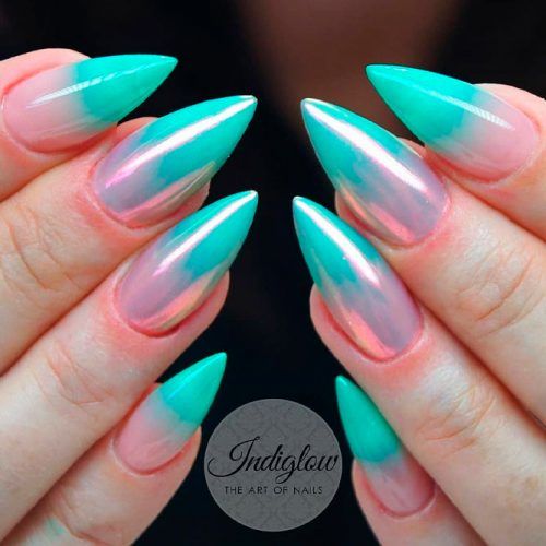 Holographic Green Ombre Nails #holonails #ombrenails