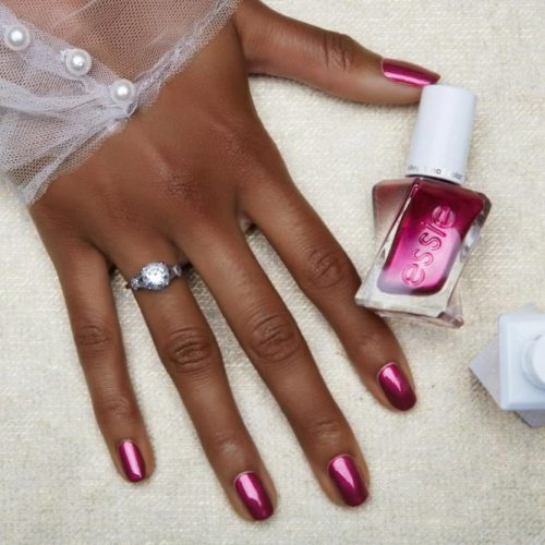 Seductive Berry Pink To Make Your Skin Shine #squoval #berrynails #darkskin