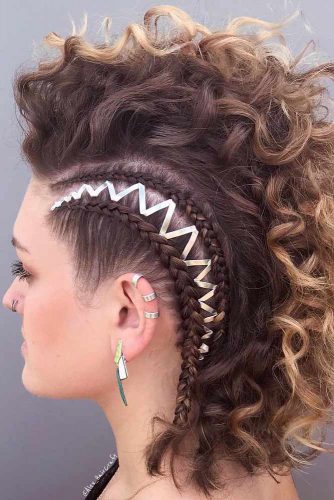 24 Cool And Daring Faux Hawk Hairstyles For Women