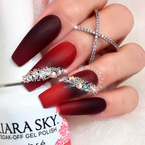 Trendy Matte Nails With Ombre Effect #ombrenails #mattenails #rhinestones