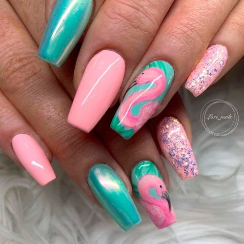 Pink Flamingo Nail Art #pinknails #glitternails