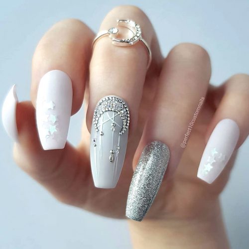 Fabulous Squareletto Shape For Those Who Wants Something Special #squarelettonails #longnails #whitenails #moonnails