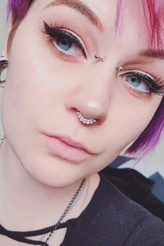 Tips And Tricks To Learn Before Getting A Nose Piercing