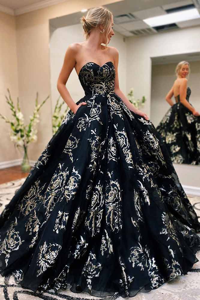 Black Strapless Wedding Guest Dress With Gold Print #blackdress #straplessdress