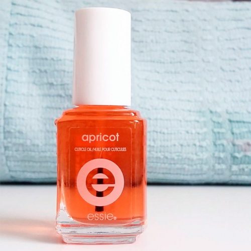 ESSIE Apricot Cuticle Oil #essiecuticleoil #nailskeeping