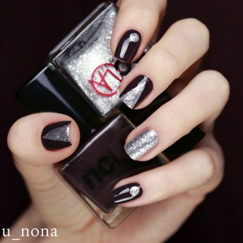 Elegant Triangular Nails In Dark Hues #maroonnails #silvernails #geometricnails