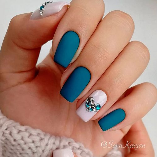 Pin by Only Girlx on N a i l s | Oval nails, Long nails, Rhinestone nails