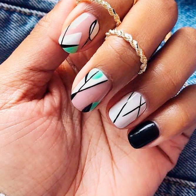 Contrasting Geometric Nail Art #nudenails #geometricnails