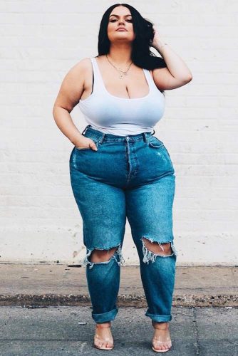 Ripped Plus Size Jeans Design #jeansforcurvedladies