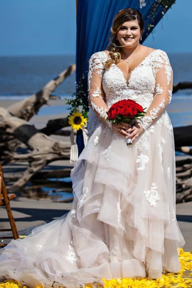 Plus size wedding outlet dresses with long trains