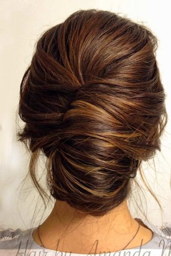 Classy French Twisted Updo For Every Day #frenchtwist #frenchtwistupdo