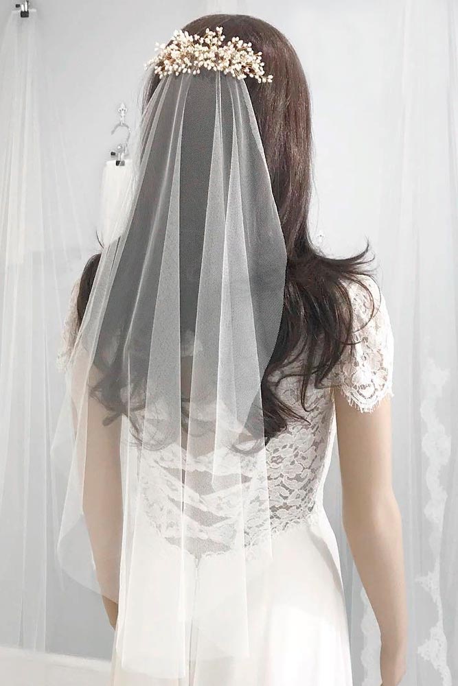 Simple Elbow Length Veil With Hair Barrette #simpleweddingveils