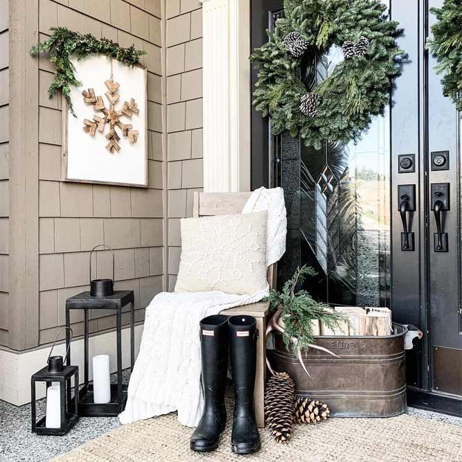 Rustic Winter Front Porch Decor #greentreewreath