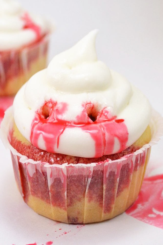 Vampire Bite Creepy Cute Cupcakes #vampirebite