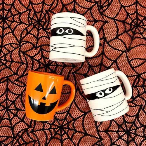 Mugs Halloween Favors Idea