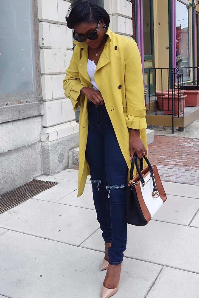 Bright Yellow Trench With Dark Jeans #brightyellow #classictrenchcoat