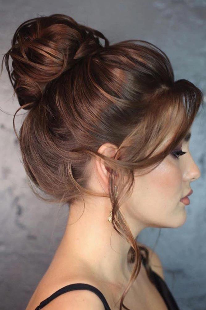 Messy Chignon Bun Hairstyle #chignonbun #simplehairstyle