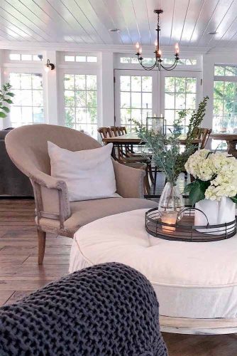 Laconic Living Room Style In Neutral Color Tones #livingroomdecor #cozylivingroom