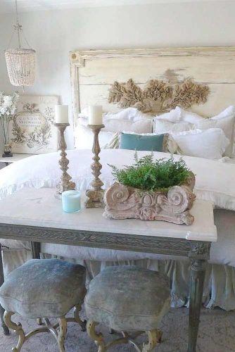 Vintage French Country Bedroom Décor #oldworlddecor #bedroomdecor