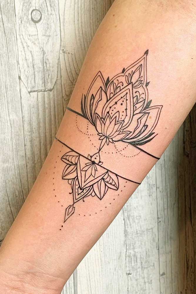 Line Art Tattoo Defined  Tattoo Glee