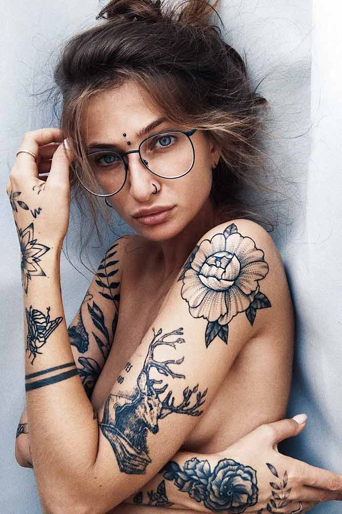 Tattoo And The History #flowertattoo #girlwithtattoo