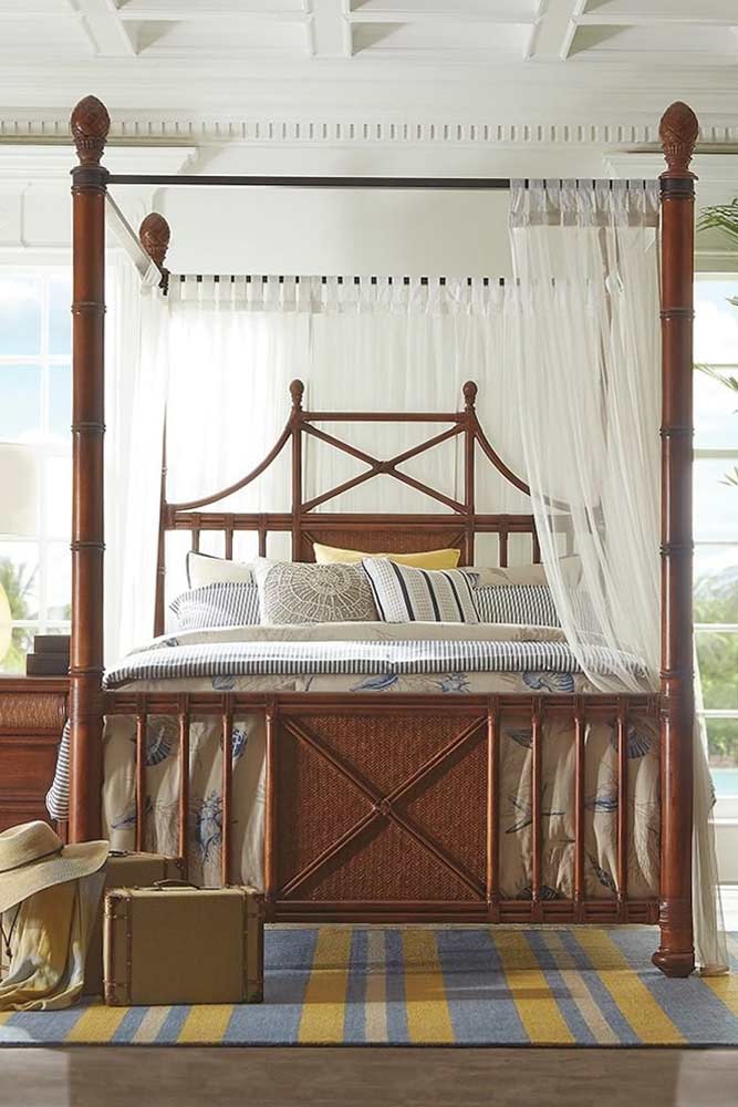 Classic Wood Canopy With Curtains #classicbed #woodbed