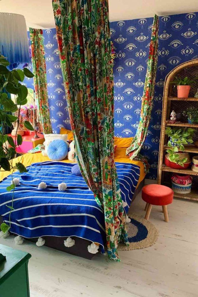 Boho Bedroom With Floral Printed Curtains #bohobedroom