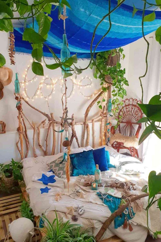 Boho Bedroom With Plants Décor And Blue Canopy #rusticbed #bohostyle