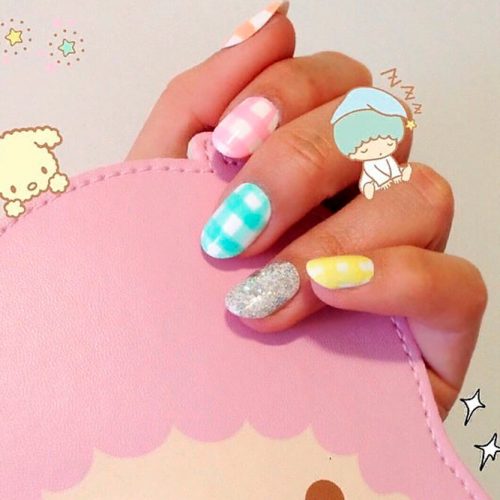 Colorful Gingham Nail Design #prettynails #colorfulnails