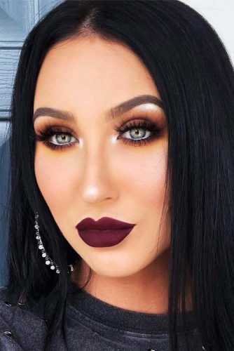 Goth Makeup Ideas With Purple Lipstick #purplelipstick #smokey 