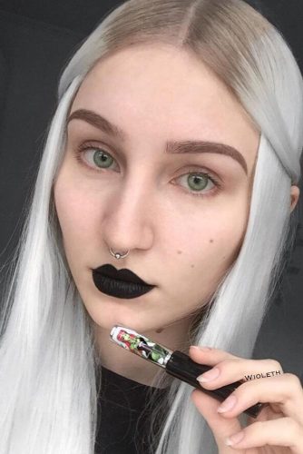 Simple Goth Makeup #blacklipstick #naturaleyesmakeup