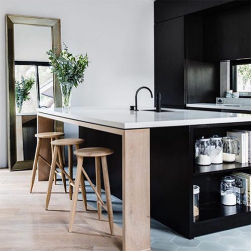 Fully Functional Kitchen Island With Shelves #sink #shelves #stools