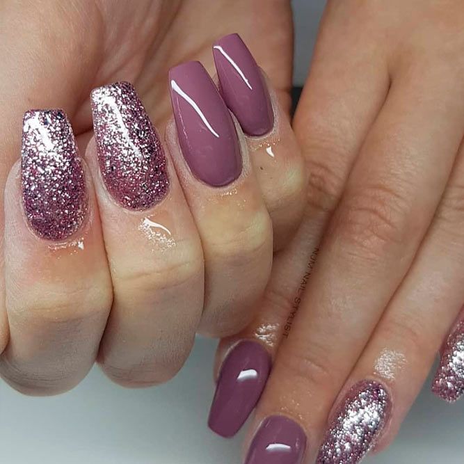 Dark Mauve Purple And Rose gold Glitter Nails Design #glitternails