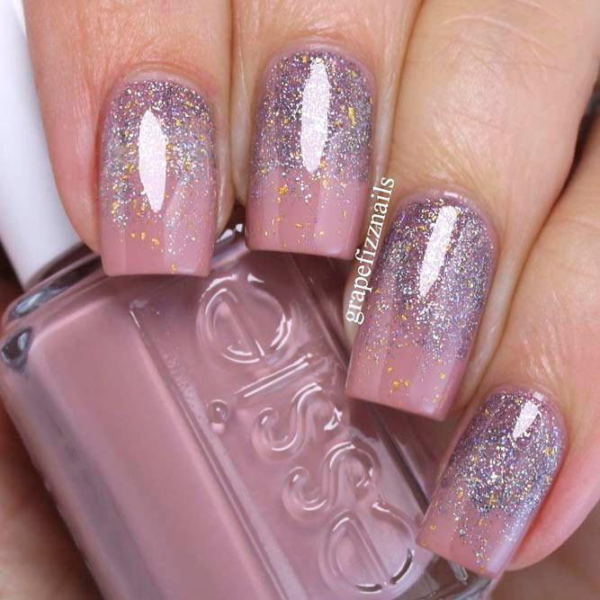 Elegant Glitter Ombre With Light Mauve Nail Polish #glitternails #ombrenails #squarenails