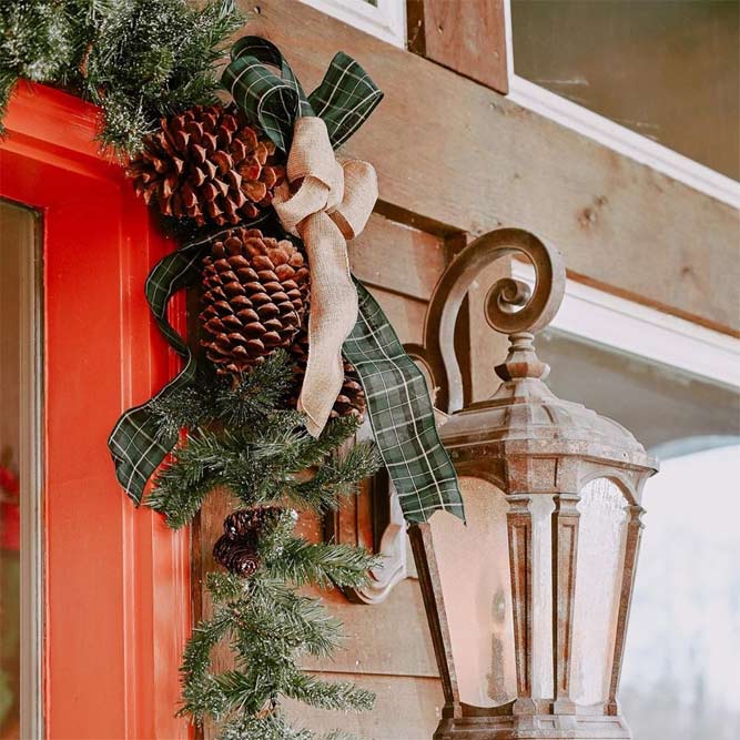 Christmas Garland With Cones #cones