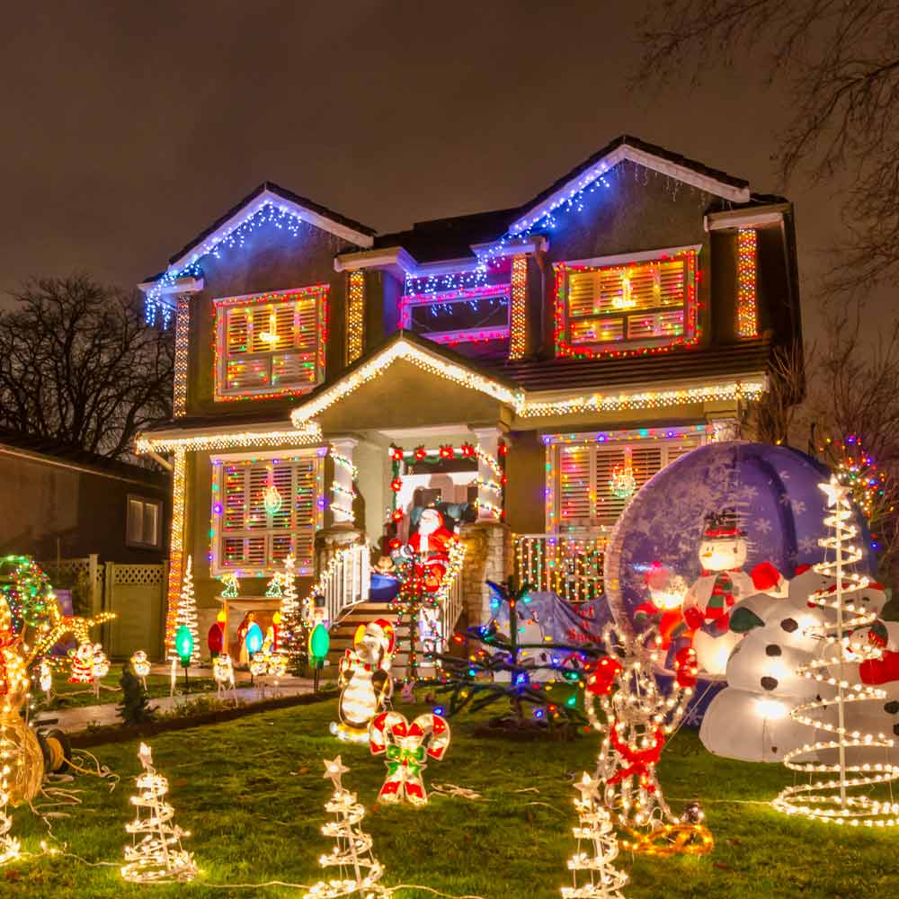 Surprise Your Neighbors with Fantastic Outdoor Christmas Decorations